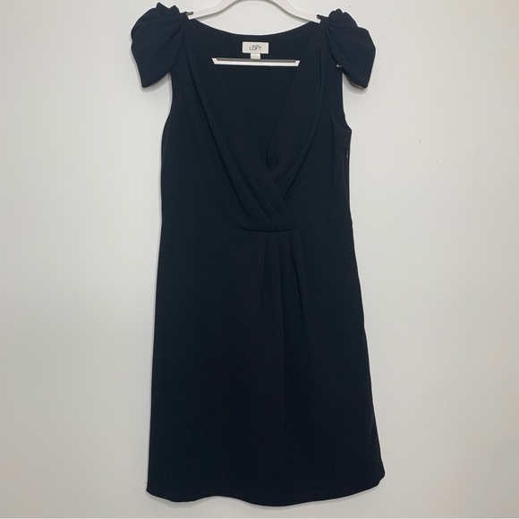 Ann Taylor Loft Black Ruffle Cap Sleeve Dress Size 4 - Picture 2 of 9